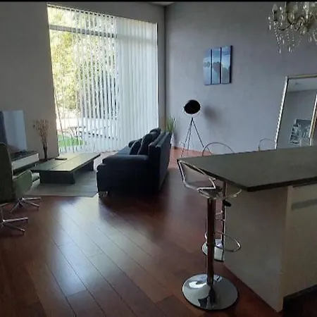 Loft2be Apartman *
